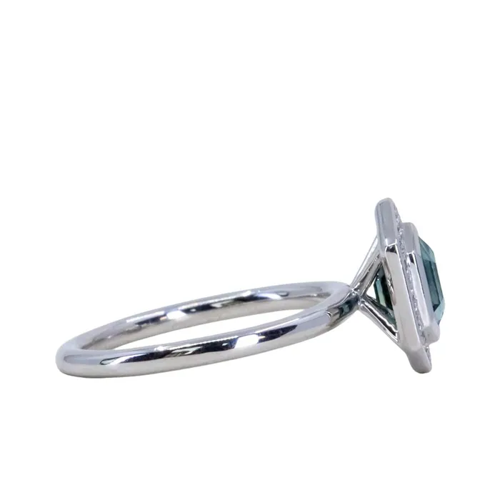 Anueva Jewelry Rings 130ct Hexagon Montana Sapphire Bezel Set Diamond Halo Ring in Platinum