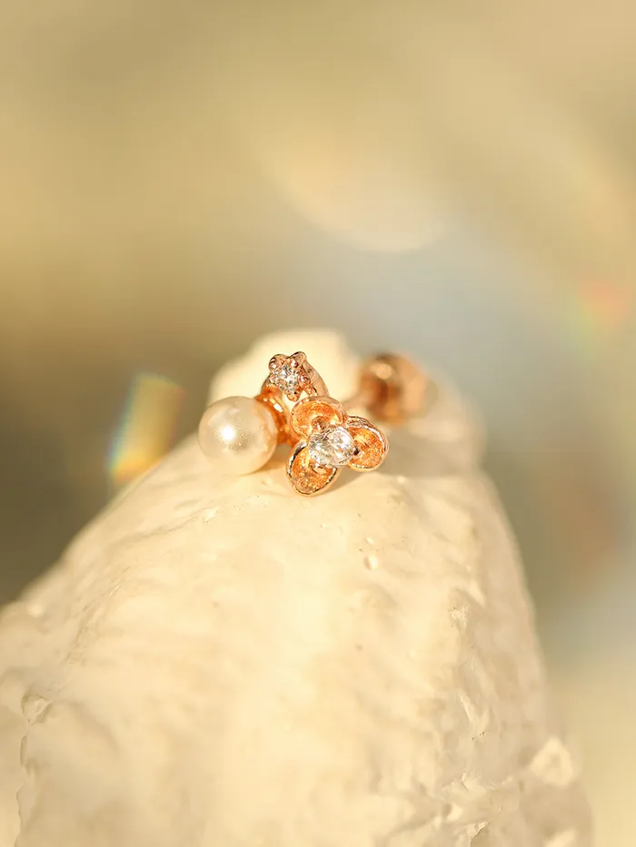 Earrings 14K Gold Flower Pearl Piercing Earring 20G18G16G MinimalBijoux