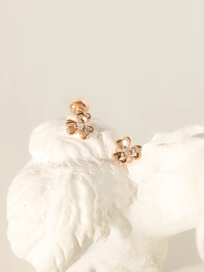 MinimalBijoux 14K Gold Mini Cubic Clover Cartilage Earring 20G18G16G Earrings