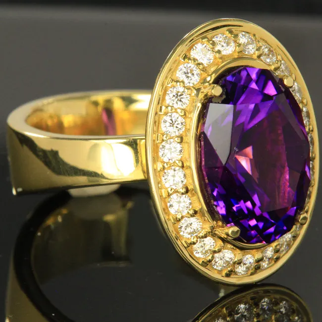 Moriartys Gem Art Rings 14K Yellow Gold Oval Rwanda Amethyst Ring by Christopher Michael